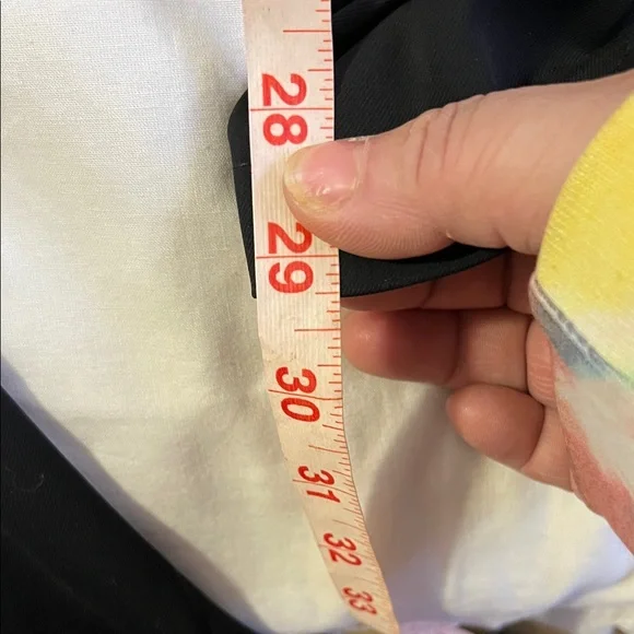 Women's Black Wide-Leg Pleated Trousers - Picture 16 of 16